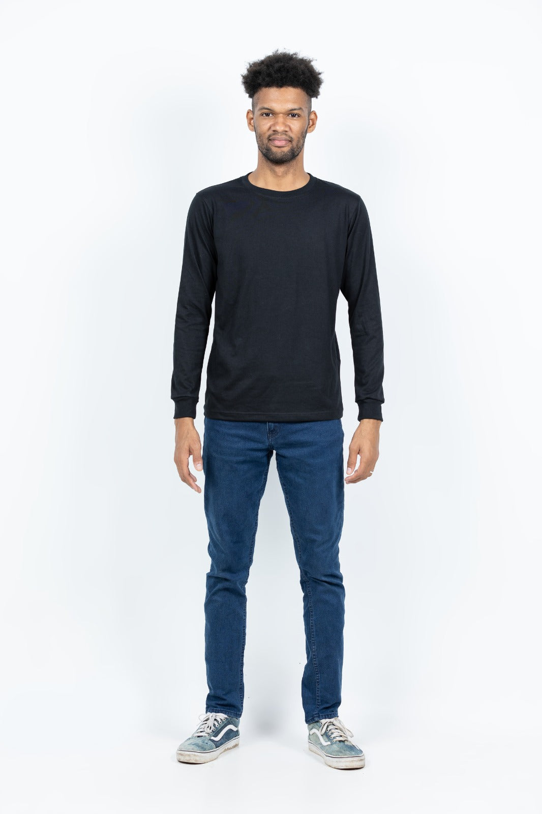 GRABO365® DESIGN Long Sleeve T-shirt with crew neck in Black GRABO365